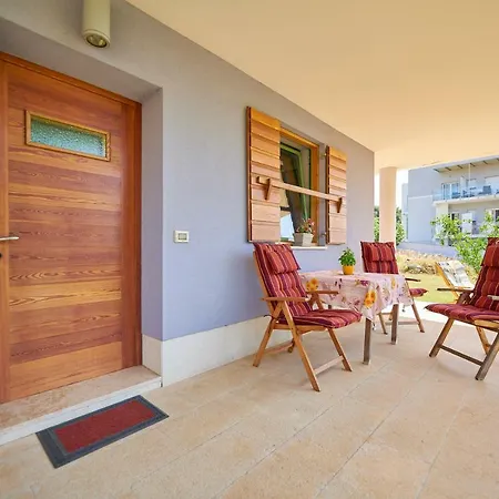 Giardina Apartman Vinkuran