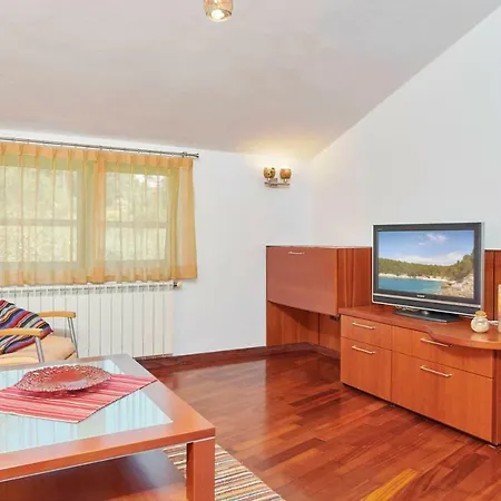Apartment Giardina *