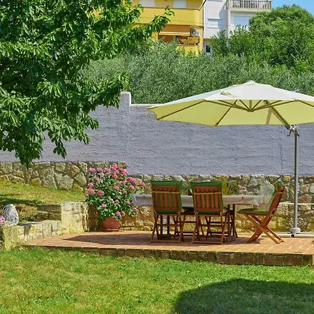 Apartment Giardina *