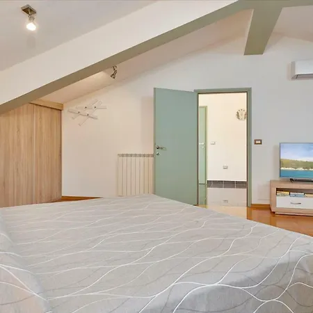 Apartment Giardina *